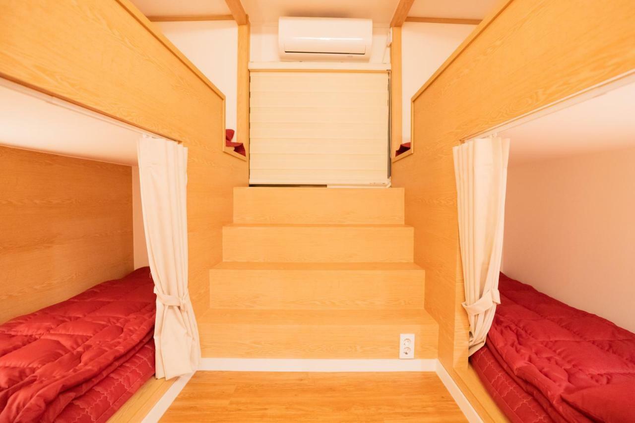 Отель Huayuanhouse Hq In Hongdae Сеул Экстерьер фото