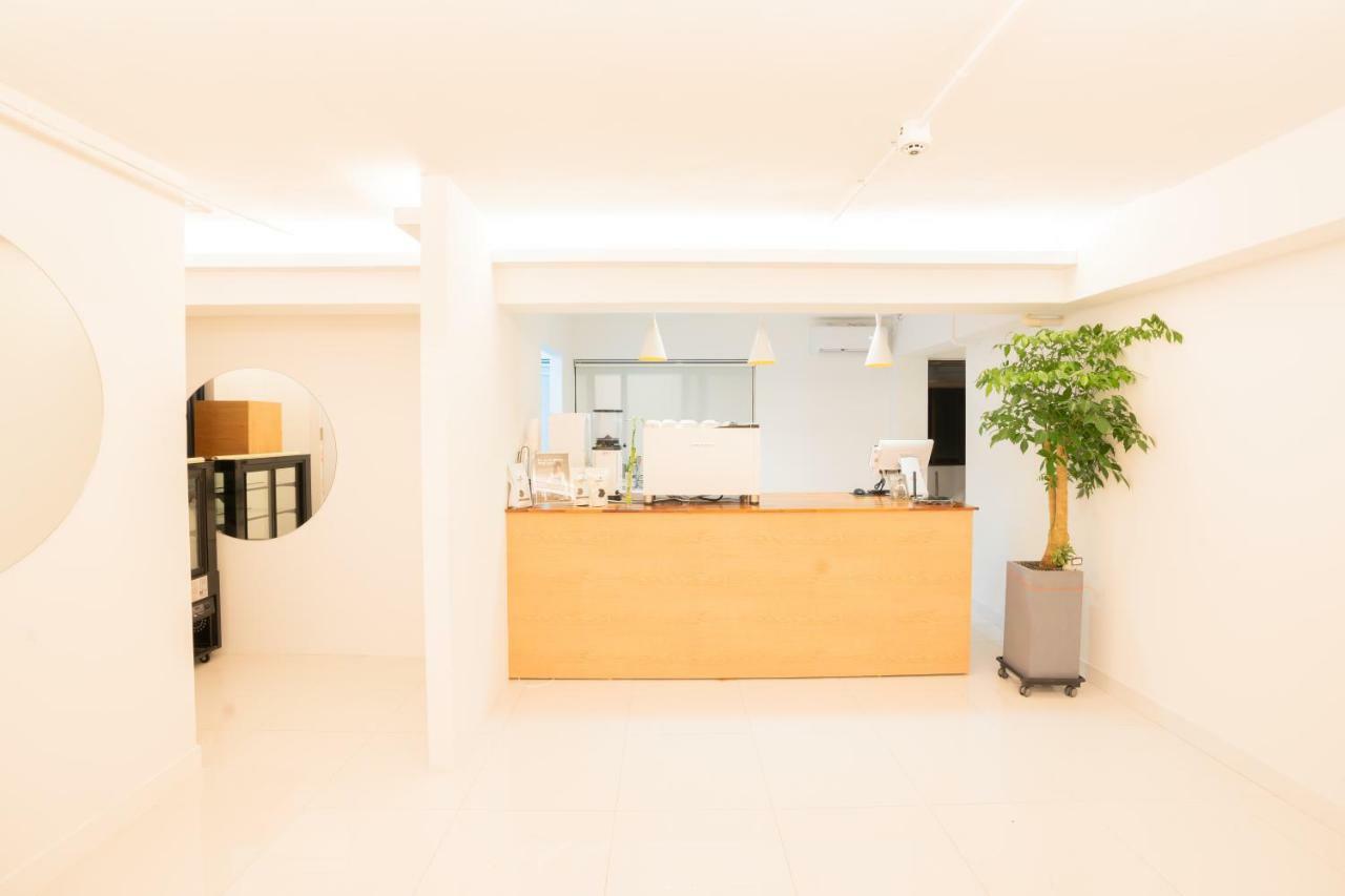 Отель Huayuanhouse Hq In Hongdae Сеул Экстерьер фото
